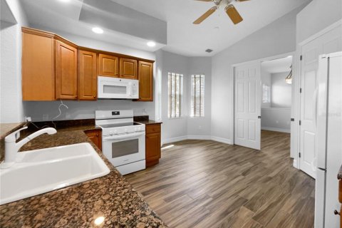 Condominio en venta en Howey-in-the-Hills, Florida, 4 dormitorios, 237.74 m2 № 1736910 - foto 15