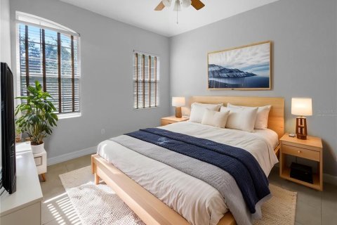 Condominio en venta en Howey-in-the-Hills, Florida, 4 dormitorios, 237.74 m2 № 1736910 - foto 4