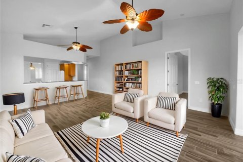 Condominio en venta en Howey-in-the-Hills, Florida, 4 dormitorios, 237.74 m2 № 1736910 - foto 2