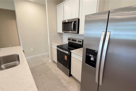 Touwnhouse à louer à Kissimmee, Floride: 3 chambres, 144.28 m2 № 2316723 - photo 7
