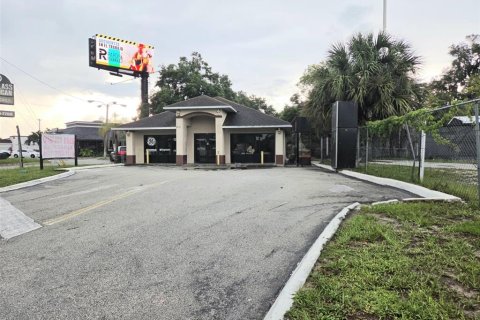Commercial property in Orlando, Florida 126.35 sq.m. № 2203584 - photo 9