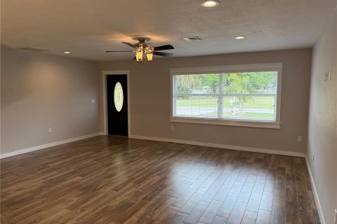 Villa ou maison à vendre à Sarasota, Floride: 3 chambres, 157.1 m2 № 2275609 - photo 5