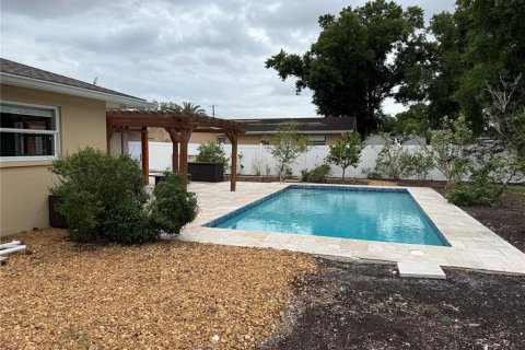 Villa ou maison à vendre à Sarasota, Floride: 3 chambres, 157.1 m2 № 2275609 - photo 2