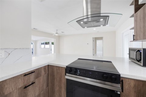 Villa ou maison à louer à Deerfield Beach, Floride: 3 chambres, 162.02 m2 № 1938664 - photo 18
