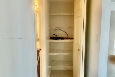 Снять в аренду кондоминиум в Плантация, Флорида 1 спальня, 61.78м2, № 2066704 - фото 12