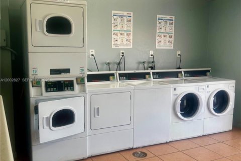 Снять в аренду кондоминиум в Плантация, Флорида 1 спальня, 61.78м2, № 2066704 - фото 14