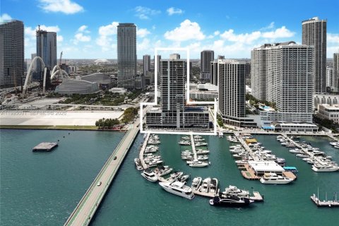 Condo in Miami, Florida, 1 bedroom  № 2059615