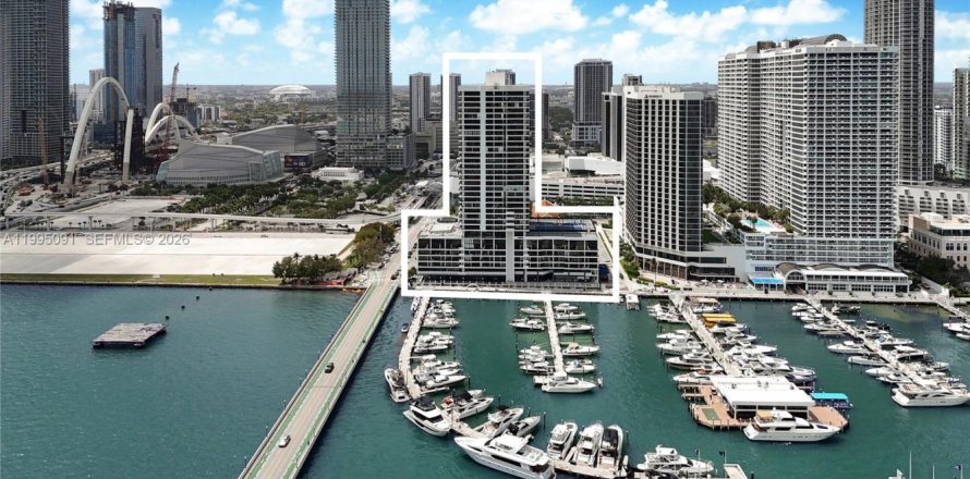 Condo in Miami, Florida, 1 bedroom  № 2059615