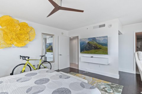 Condominio en venta en Miami, Florida, 2 dormitorios, 140.1 m2 № 2001029 - foto 27