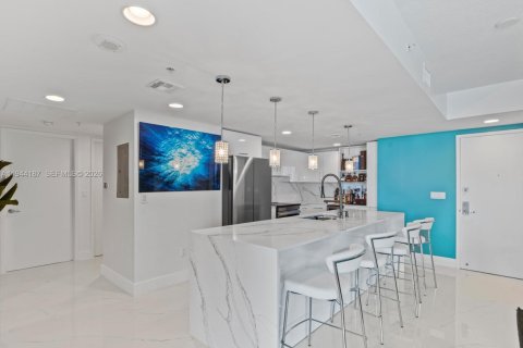 Condominio en venta en Miami, Florida, 2 dormitorios, 140.1 m2 № 2001029 - foto 12