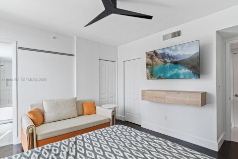 Condominio en venta en Miami, Florida, 2 dormitorios, 140.1 m2 № 2001029 - foto 23