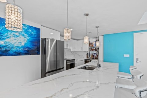 Condominio en venta en Miami, Florida, 2 dormitorios, 140.1 m2 № 2001029 - foto 13