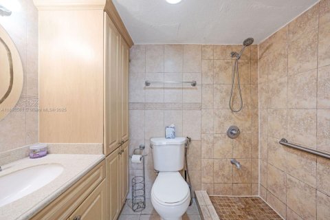 Copropriété à vendre à Hialeah, Floride: 1 chambre, 54.81 m2 № 1948196 - photo 7