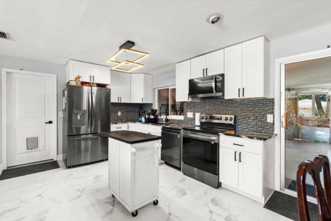Villa ou maison à vendre à Daytona Beach, Floride: 3 chambres, 132.39 m2 № 1894104 - photo 5