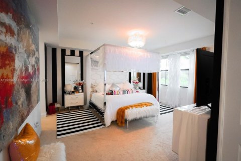 Townhouse in Sunrise, Florida 4 bedrooms, 273.32 sq.m. № 2034180 - photo 23