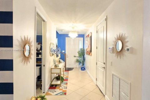 Townhouse in Sunrise, Florida 4 bedrooms, 273.32 sq.m. № 2034180 - photo 7