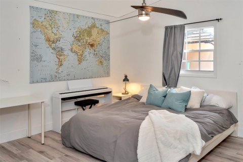 Casa en alquiler en Lauderdale-by-the-Sea, Florida, 3 dormitorios, 182.83 m2 № 1120325 - foto 1