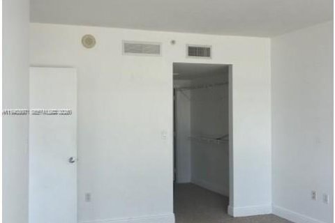 Condominio en venta en Miami, Florida, 2 dormitorios, 97.36 m2 № 2260879 - foto 7