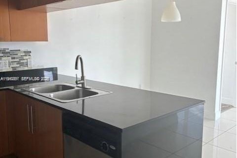 Condominio en venta en Miami, Florida, 2 dormitorios, 97.36 m2 № 2260879 - foto 6