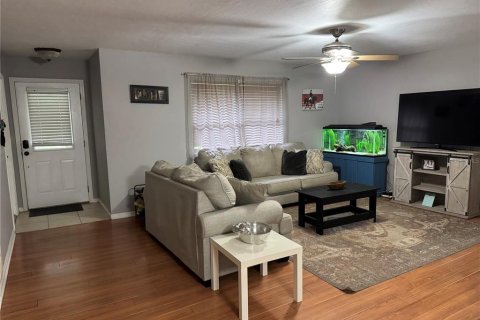 Casa en venta en Ocala, Florida, 3 dormitorios, 104.79 m2 № 1851821 - foto 2