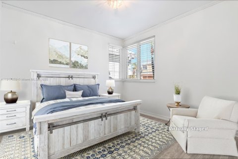 House in Pembroke Pines, Florida 3 bedrooms, 162.21 sq.m. № 1972554 - photo 18