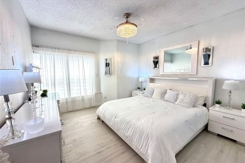 Купить кондоминиум в Тампа, Флорида 6 комнат, 113.81м2, № 2200746 - фото 22