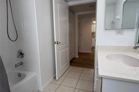 Condo in Lake Suzy, Florida, 3 bedrooms  № 1777335 - photo 17