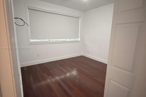 Купить виллу или дом в Дорал, Флорида 1 комната, 202.9м2, № 1934029 - фото 14