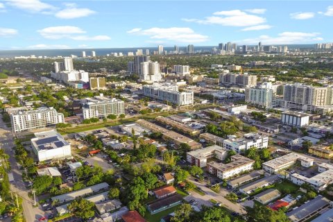 Condo in Hollywood, Florida, 1 bedroom  № 1811161 - photo 28