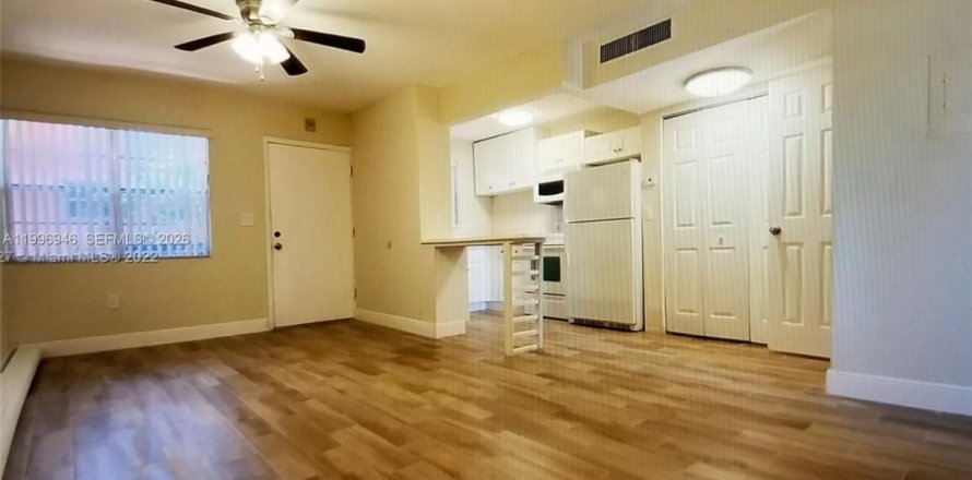 Apartamento en North Miami, Florida 1 dormitorio, 77.57 m2 № 2058562