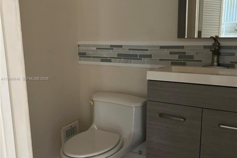 Apartamento en alquiler en North Miami, Florida, 1 dormitorio, 77.57 m2 № 2058562 - foto 9