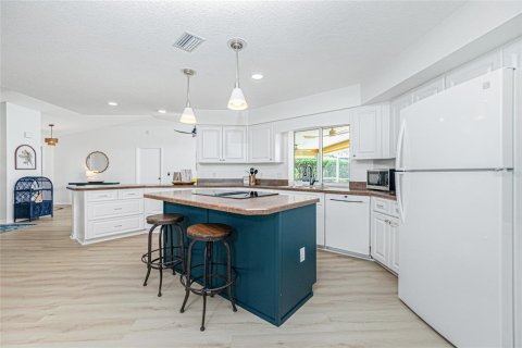 Casa en alquiler en Rotonda, Florida, 3 dormitorios, 172.15 m2 № 1564518 - foto 12