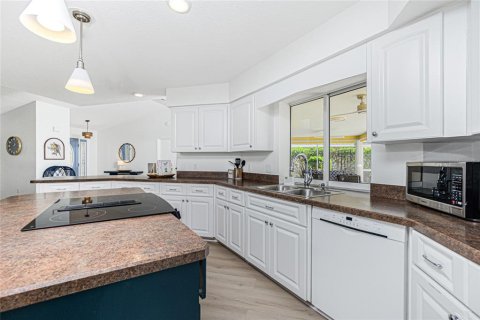 Casa en alquiler en Rotonda, Florida, 3 dormitorios, 172.15 m2 № 1564518 - foto 11