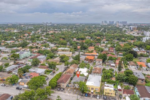 House in Miami, Florida 3 bedrooms, 153.29 sq.m. № 2040513 - photo 29