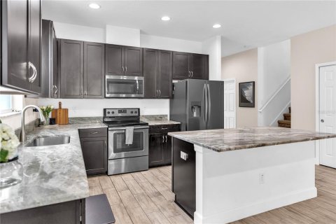 Casa en venta en Wesley Chapel, Florida, 3 dormitorios, 219.34 m2 № 2236983 - foto 13