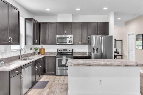 Casa en venta en Wesley Chapel, Florida, 3 dormitorios, 219.34 m2 № 2236983 - foto 11