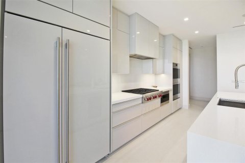 Condominio en alquiler en Longboat Key, Florida, 1 dormitorio, 148.64 m2 № 1718188 - foto 11