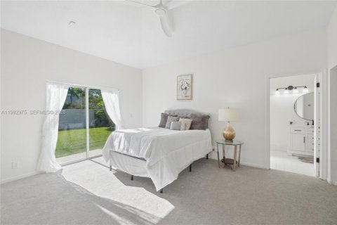Villa ou maison à vendre à Miramar, Floride: 4 chambres, 197.14 m2 № 2059408 - photo 15