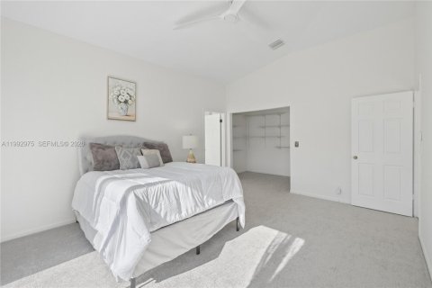 Villa ou maison à vendre à Miramar, Floride: 4 chambres, 197.14 m2 № 2059408 - photo 14