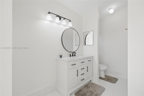 Villa ou maison à vendre à Miramar, Floride: 4 chambres, 197.14 m2 № 2059408 - photo 18