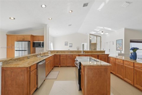 Villa ou maison à vendre à Miramar, Floride: 4 chambres, 197.14 m2 № 2059408 - photo 9