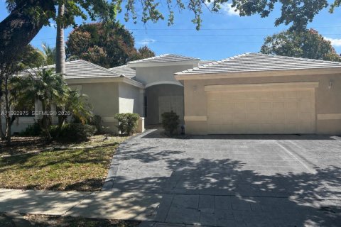 Villa ou maison à Miramar, Floride 4 chambres, 197.14 m2 № 2059408