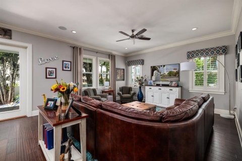 Casa en venta en Saint Petersburg, Florida, 5 dormitorios, 332.03 m2 № 1757740 - foto 16
