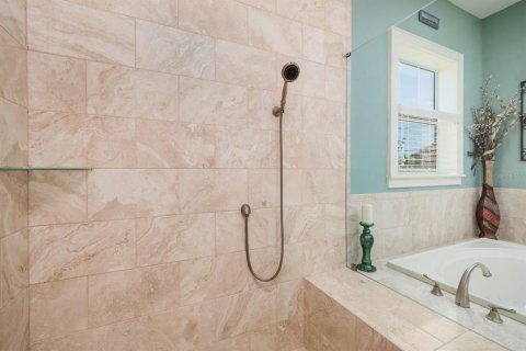 Casa en venta en Saint Petersburg, Florida, 5 dormitorios, 332.03 m2 № 1757740 - foto 27
