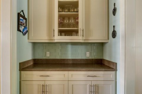 Casa en venta en Saint Petersburg, Florida, 5 dormitorios, 332.03 m2 № 1757740 - foto 17