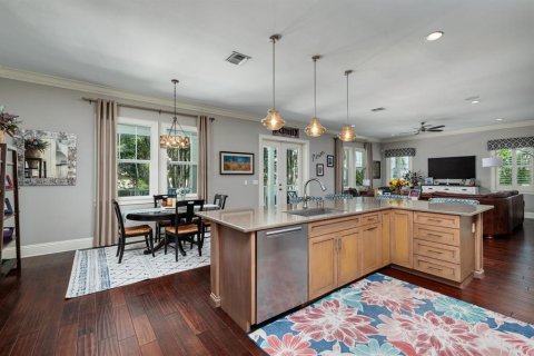 Casa en venta en Saint Petersburg, Florida, 5 dormitorios, 332.03 m2 № 1757740 - foto 11