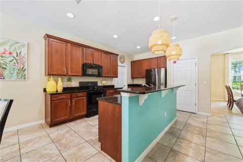 Casa en venta en Davenport, Florida, 5 dormitorios, 312.8 m2 № 1903054 - foto 9