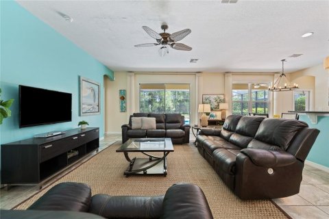 Casa en venta en Davenport, Florida, 5 dormitorios, 312.8 m2 № 1903054 - foto 4