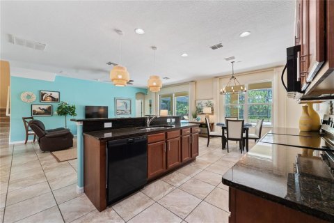Casa en venta en Davenport, Florida, 5 dormitorios, 312.8 m2 № 1903054 - foto 6