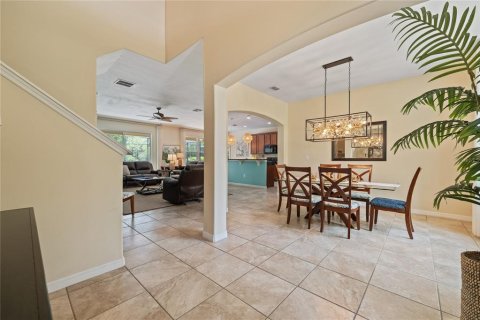Casa en venta en Davenport, Florida, 5 dormitorios, 312.8 m2 № 1903054 - foto 12